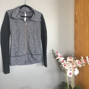 LULULEMON SWEATER